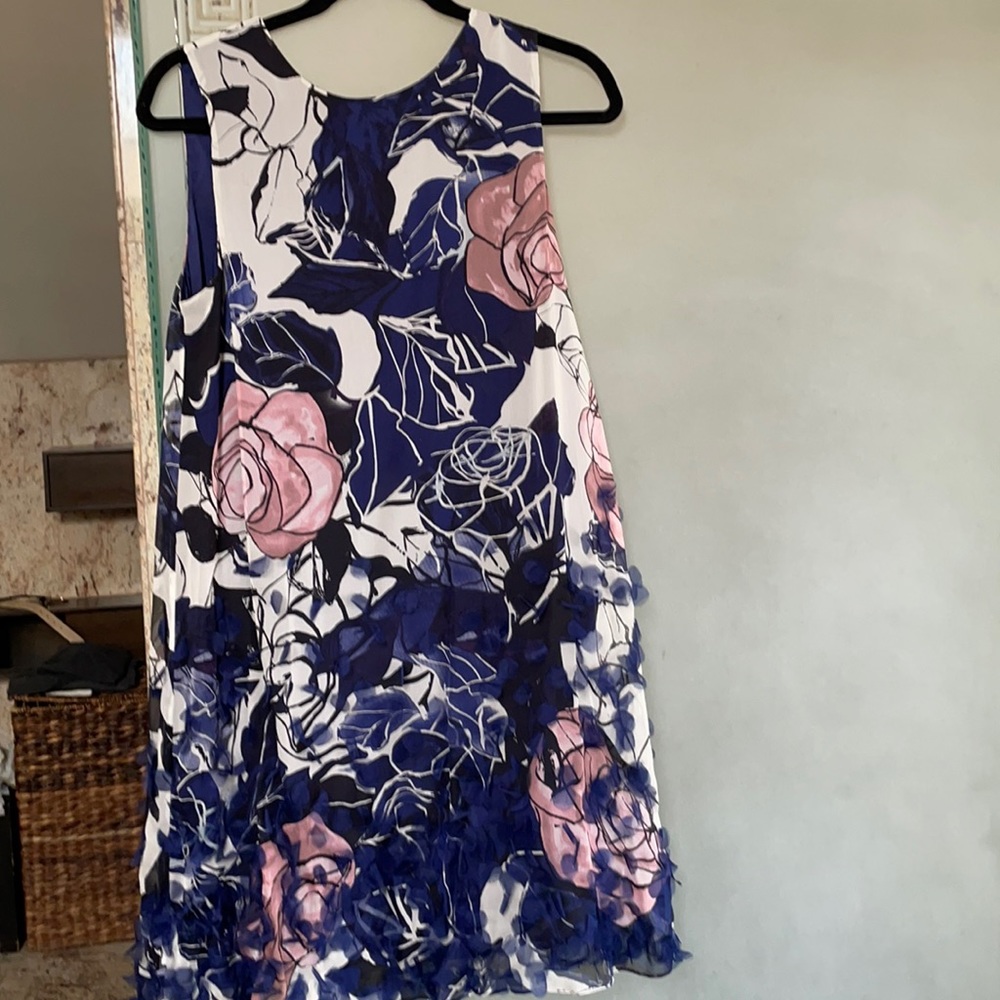 Very nice silk occasion dress by Diane Von Furstenberg.
